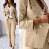 ISMAY | REFINED DOUBLE-BREASTED SUIT