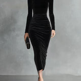 SOPHIA | BLACK VELVET FITTED DRESS