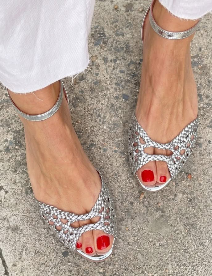 Isadora | Woven Gold Sandals