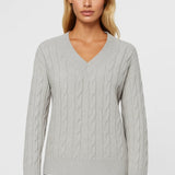 SUNNIVA | V-NECK CABLE-KNIT SWEATER