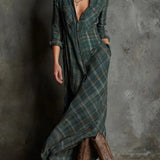 Carisse - Collared Minimalist Dress