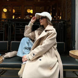 LYNA - WARM WINTER COAT WITH ELEGANT DESIGN