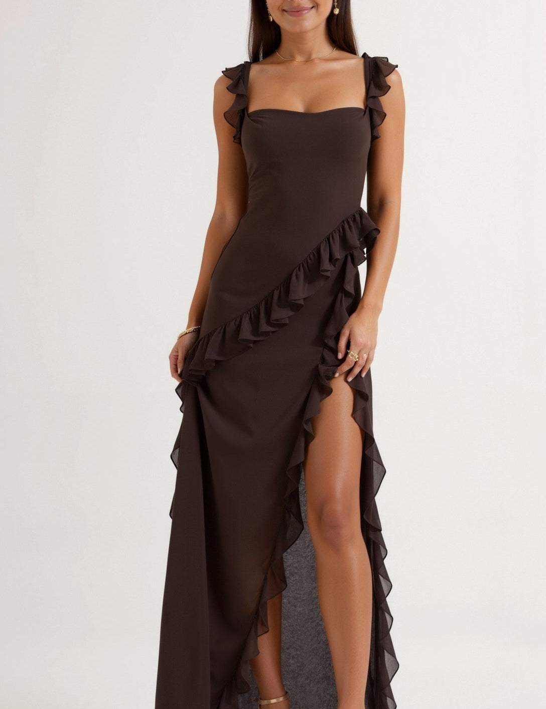 SOLANDRA | PROM DRESS WITH RUFFLE AND SLIT MAXI